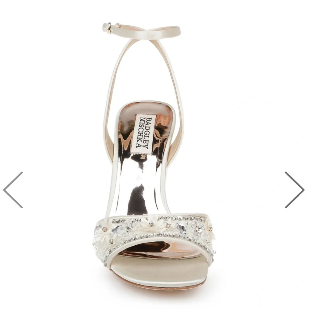 BADGLEY MISCHKA Tayten Block Heel Sandal - Picture 4 of 15